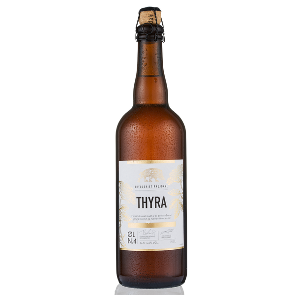 Thyra fra Bryggeriet Frejdahl. ﻿En smuk, skummende frugtøl med en lys og frisk smag af hyldeblomst.